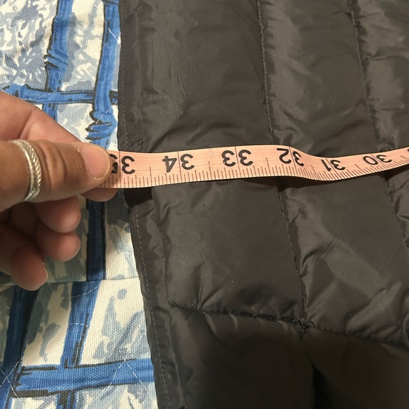 Here ‘s a Lands End vest 3 quarters length size 2xl - Picture 7 of 9